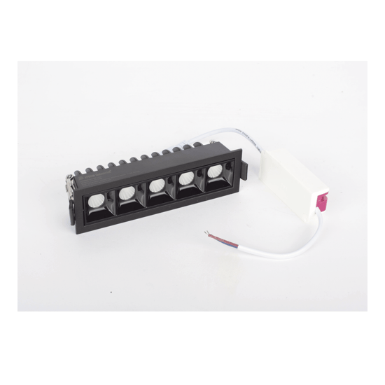 Reflector Empotrable / LUZ Fría / 110 V / 10 W / 750 lúmenes / 50000 h