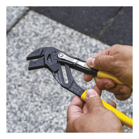 Llave de Pinzas Inglesa y Perico de 10" (25.4 cm). Multiusos de Rápido