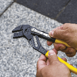 Llave de Pinzas Inglesa y Perico de 10" (25.4 cm). Multiusos de Rápido
